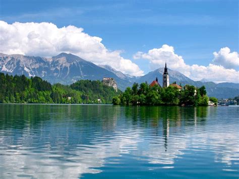 Lake Bled, Slovenia: One of Europe's Prettiest Wanders - Angie Away