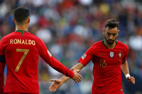 Cristiano Ronaldos Awkward Handshake With Bruno Fernandes Starts