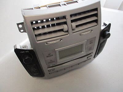 Toyota Yaris XP9 NLP90 Original Autoradio Radio CD MP3 86120 0D210 EBay