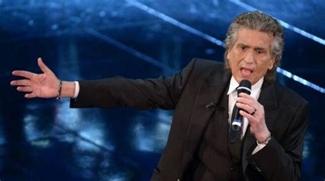 Musica In Lutto Morto Toto Cutugno Un Italiano Vero Il Cantautore