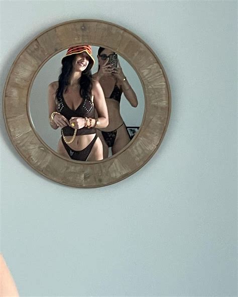 Bella Hadid With A Poison Green Bag And A Wicker Bikini Photos The Fappening