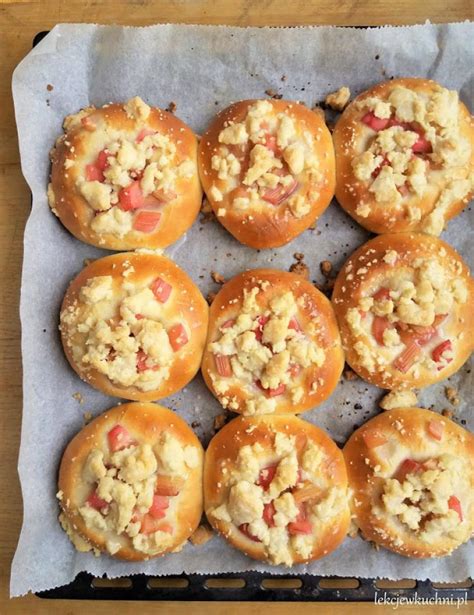 Dro D Wki Z Rabarbarem I Kruszonk Rhubarb Buns With Streusel