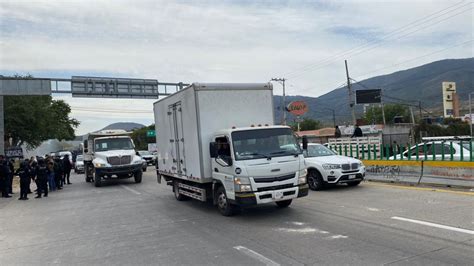 Disuaden Polic As Bloqueo De Unipeg En La Autopista En Chilpancingo