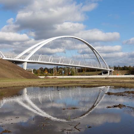 Perth Reveals Inital Design Swan River Bicycle Bridge Ipv Delft