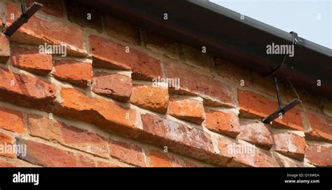 close   detailed brickwork      newly built house