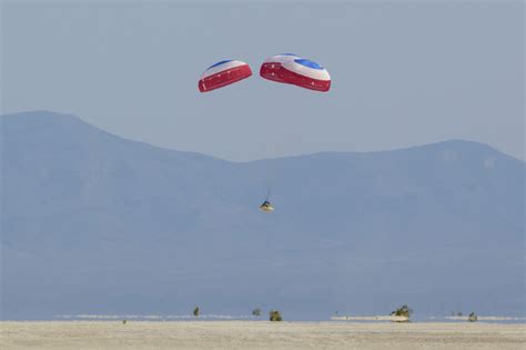 NASA, Boeing Complete Starliner Uncrewed Flight Test to Space Station