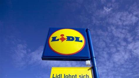 Economica net Lidl a deschis al treilea centru de distribuţie din