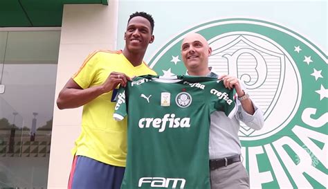 Mina Visita Academia D Apoio A Borja E Exalta Momento Do Palmeiras