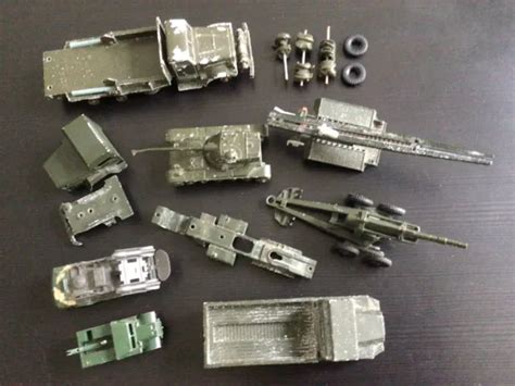 LOT VÉHICULES MILITAIRES Dinky Toys Solido Sortie de grenier EUR 15