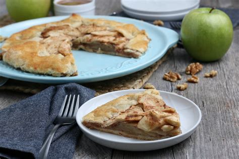 Apple Crostata - Frosting and Glue