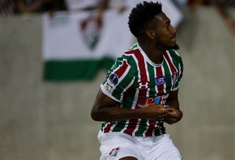 Ex Fluminense Pablo Dyego Acerta Clube Da S Rie A Do Brasileiro