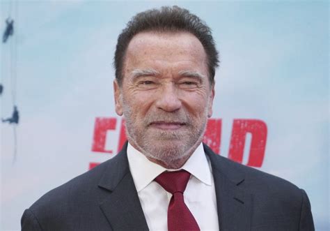 Arnold Schwarzenegger revela cómo le contó a su esposa sobre su hijo