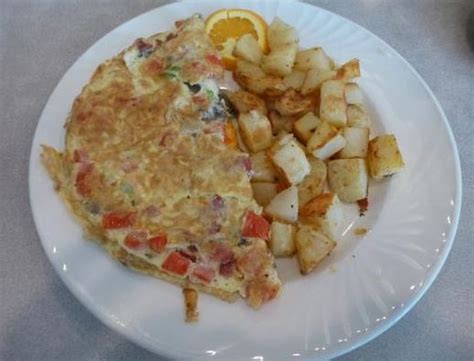 Waffle House Omelet Menu With Prices [Updated 2024]