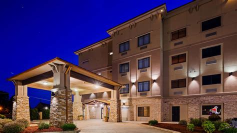 Best Western Plus Classic Inn & Suites | Hotel Rooms