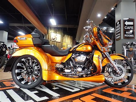 2020 Harley-Davidson® FLHTCUTG Tri Glide® Ultra (CUSTOM PAINT), Ormond ...