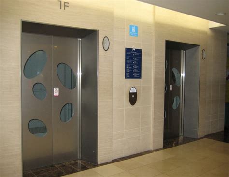 elevatorbob's Elevator Pictures - Hoistway Landing Entrances ...