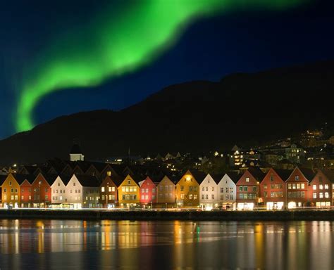 Northern lights – Aurora borealis over Bryggen in Bergen, Norway | Club Adventures by AAA