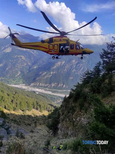 Incidente Stradale Salbertrand Strada Del Pramand Moto Precipitata