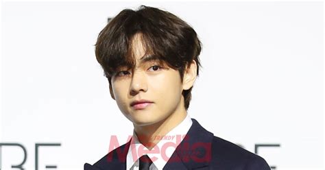 Kim Taehyung Dinobat Sebagai Lelaki Terkacak Di Dunia David