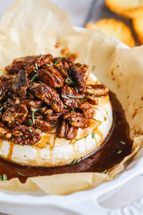 Quick And Easy Maple Pecan Baked Brie Appetizer Cooking In My Genes