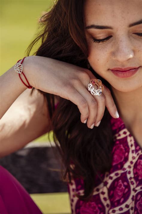 Leaves Nuances zijden armbandje rosé goud blaadje met diamant De