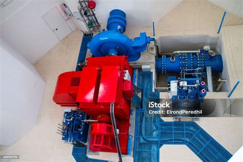 Hydroelectric Plant Turbine Stock Photo - Download Image Now - Indoors ...