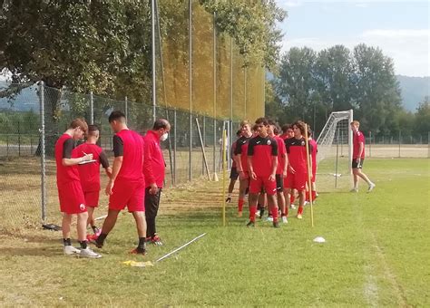 Settore Giovanile Ecco Tutti I Gironi Dei Rossoneri Gazzetta Lucchese