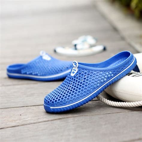 Dudeli Comfortable Men Pool Sandals Summer Outdoor Beach Shoes Men Slip On Garden Clogs Casual