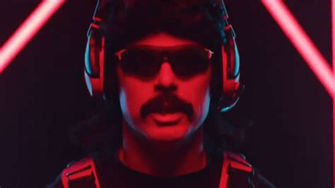 Dr Disrespect Makes Special Appearance On Nfl Sunday Night Football