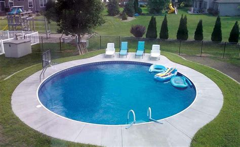 Blue FRP Round Swimming Pools, Dimension: 18 Feet (length), 6 Feet, Rs ...