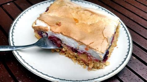 Stachelbeerkuchen Mit Baiserhaube Rezept Kochbar De