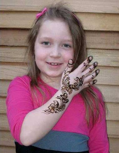 51+ Easy & Simple Mehndi Designs for Kids