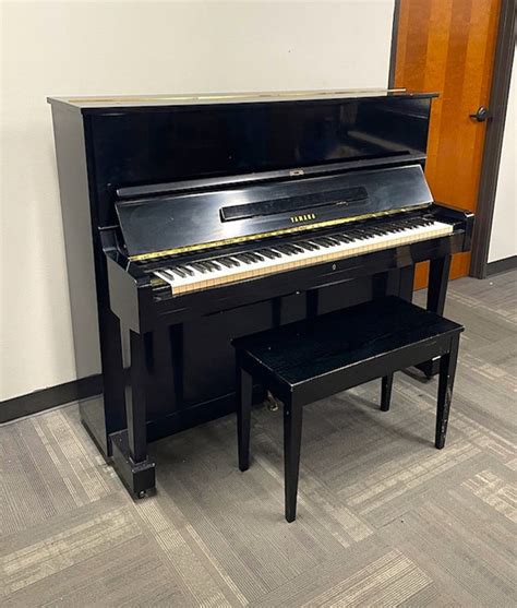 Yamaha 48 U1 Upright Piano Polished Ebony Used — Alamo Music Center