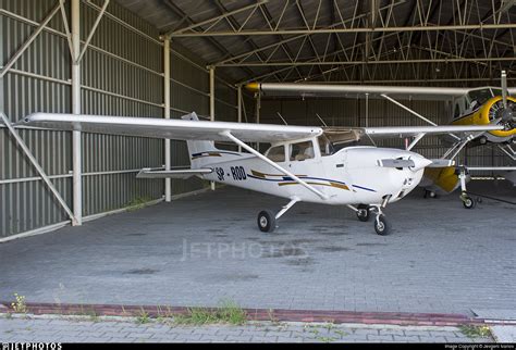 SP ROD Cessna 172N Skyhawk Private Jevgeni Ivanov JetPhotos