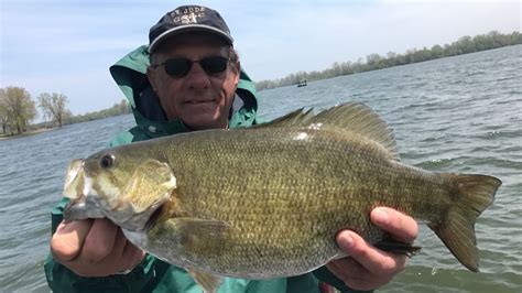 Trophy Smallmouth Bass Fishing On Lake Erie Pennsylvania