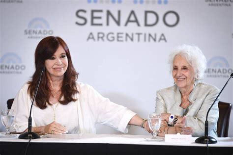 Cristina Reapareció En Un Homenaje A Abuelas Y Le Contestó A Alberto