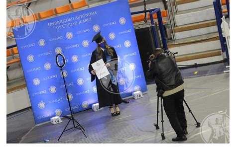 Reactivan Graduaciones En La Uacj