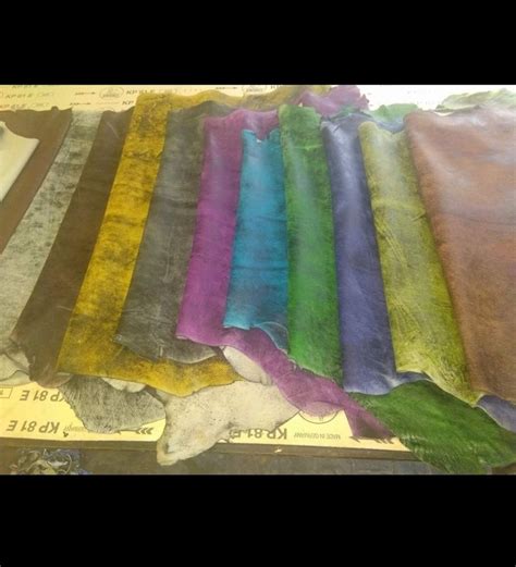 Multicolor Natural Oil Pull-Up Leather, For Luggage Bags & Wallets at Rs 105/square feet in Kolkata