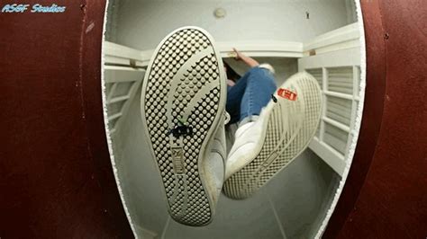 Jen Sneaker Sock Barefoot Crush MP4 Amateur Soles Giantess And Footjobs Clips4sale