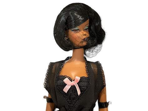 Lot Silkstone Limited Edition Lingerie African American Barbie