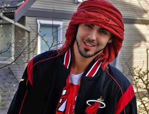 Qui N Es Omar Borkan Al Gala El Hombre Demasiado Guapo Para Arabia