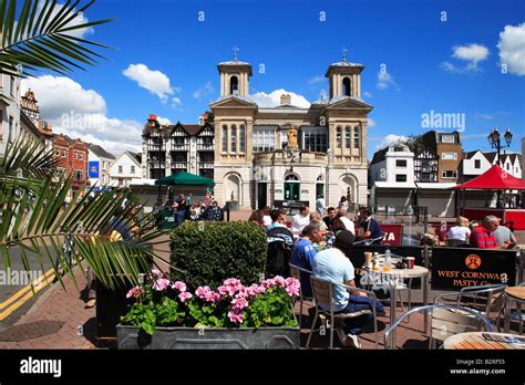 Market square kingston upon thames hi-res stock photography and images - Alamy