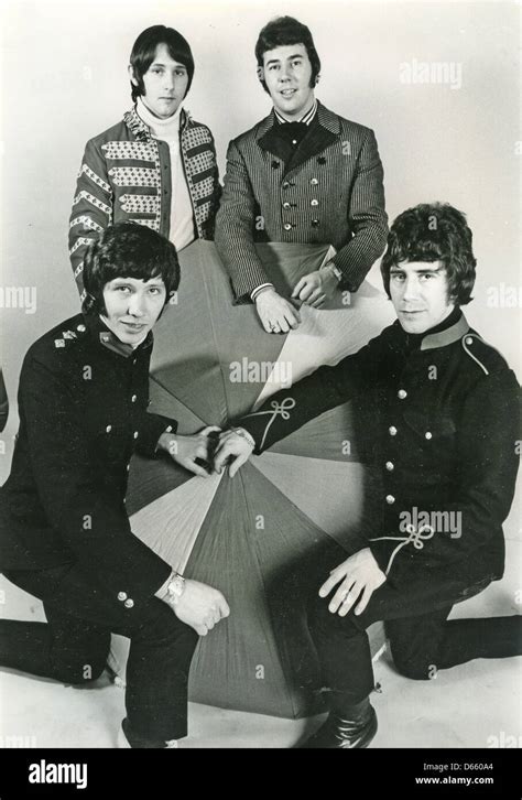 Tremeloes uk pop band hi-res stock photography and images - Alamy