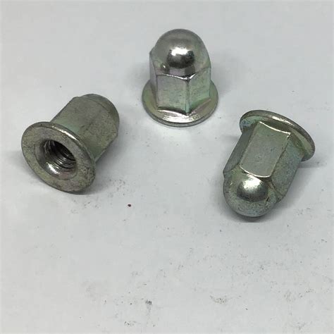 DIN1587 DIN986 M4 M20 Zinc Plated Acorn Hexagon Nuts With Flange