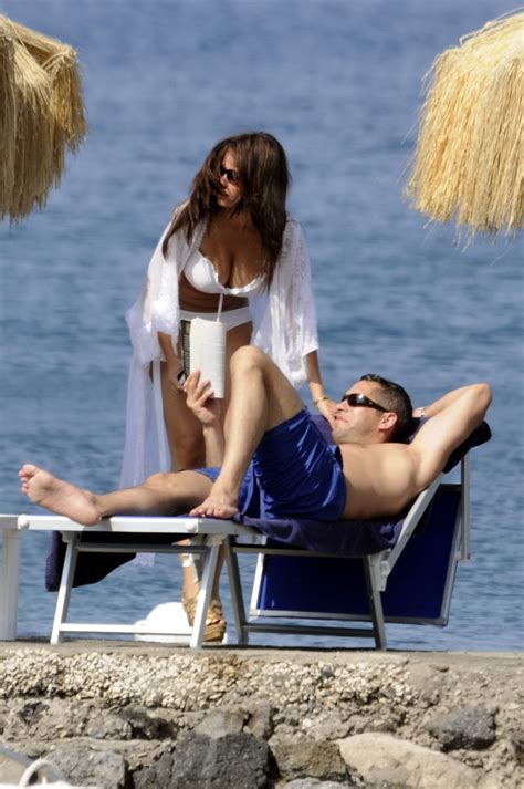 Sofia Vergara In Skimpy Bikini Sunning Her Amazing Cleavage At The