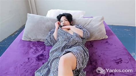 Yanks Asian Hope Gold Loving Herself Free Mobile Porn Videos IPornTV
