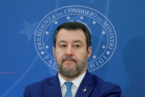 Salvini Difende Il Generale No Al Grande Fratello Lui Lo Ringrazia