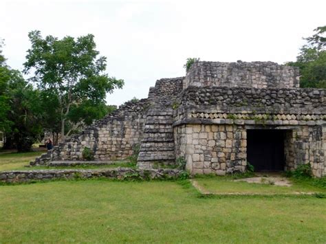 La pyramide de Ek Balam et ses magnifiques statues Guide du Yucatán