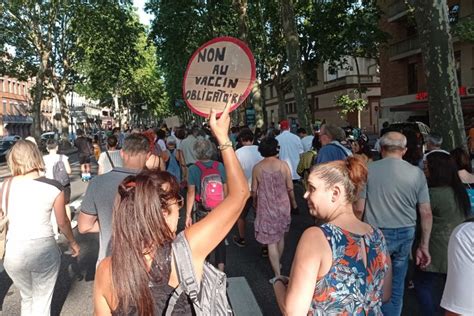 Toulouse Des Milliers De Manifestants à Nouveau Dans La Rue Contre