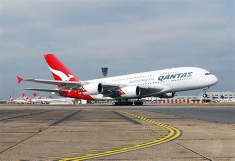 Qantas Fleet Airbus A380-800 Details and Pictures